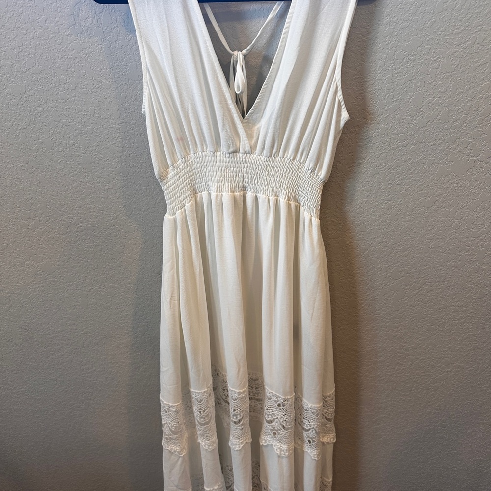 White Lace Sleeveless Maxi Dress
